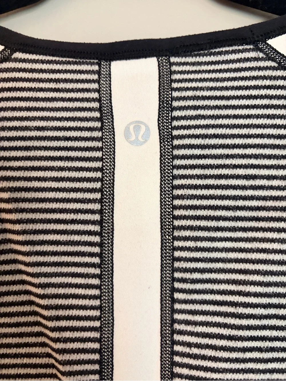 SOLD Lululemon Runder Under Long Sleeve Reversible Tee